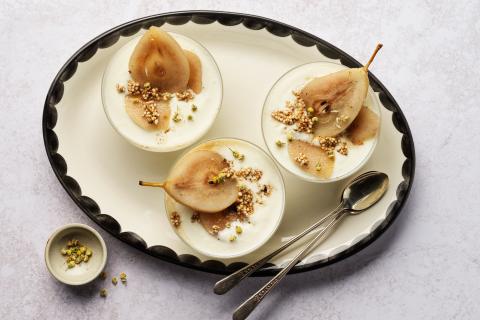 Kamillentee-Birnen-mit Jogurtcreme