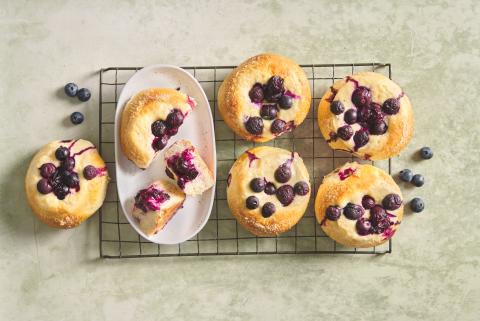 Heidelbeer-Cheesecake-Buns