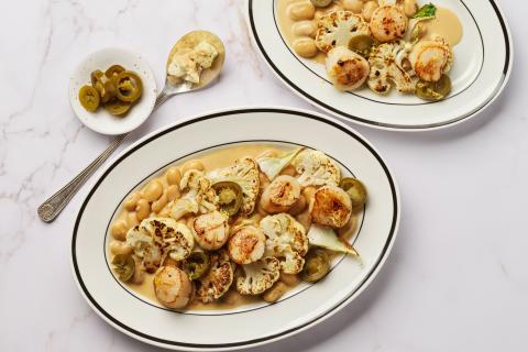 Jakobsnüsse auf Bohnen-Ragout