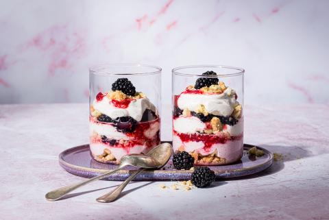 Beeren-Jogurt-Trifle