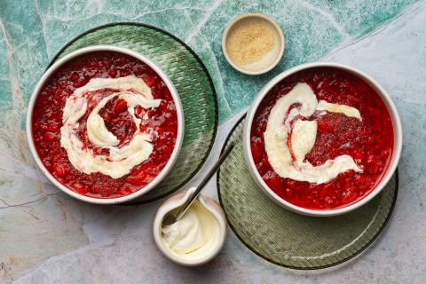 Dänischer Beeren Pudding (RØDGRØD MED FLØDE)