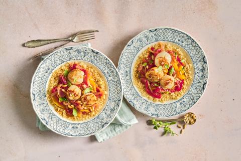 Jakobsnüsse mit Peperonata