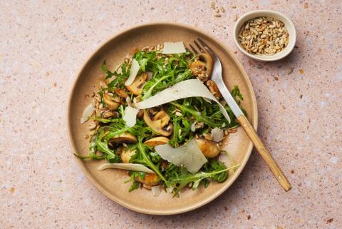 Pilzsalat mit Parmesan