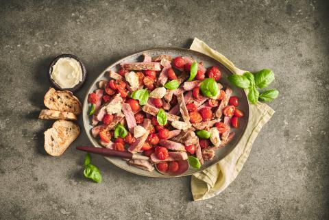 Rindssteaks mit Tomaten und Mascarpone