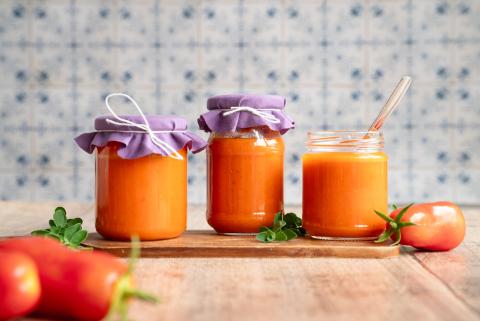 Sauce à pizza en conserve