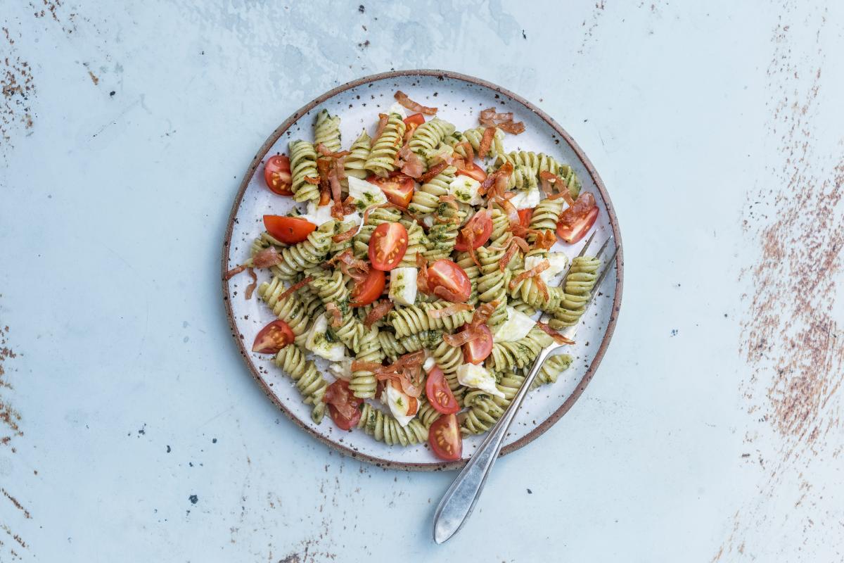 Pasta pesto salad - Recipes | fooby.ch