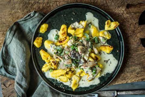 Chopped mushrooms with saffron gnocchi