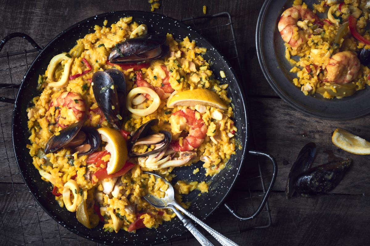 Seafood paella - Recipes | fooby.ch
