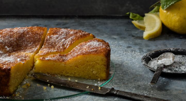 Torta caprese al limone (Italian lemon cake)