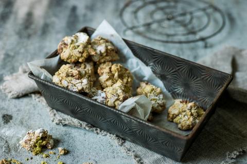 Amaretti pistacchio e cioccolato