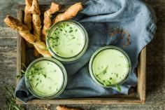 Frothy cress soup with twists