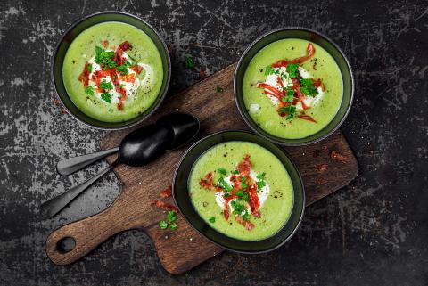 Broccoli soup with cured ham strips