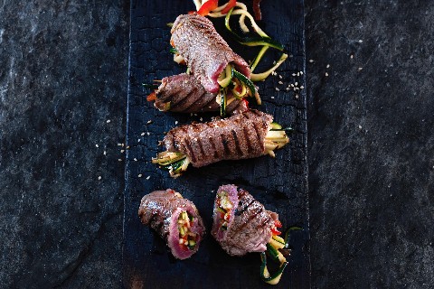 Rindsröllchen mit Sesammarinade