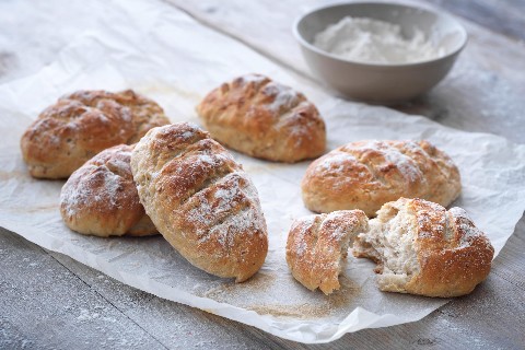 Petits pains aux marrons et au lard
