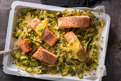 Ofen-Lachs mit Romanesco