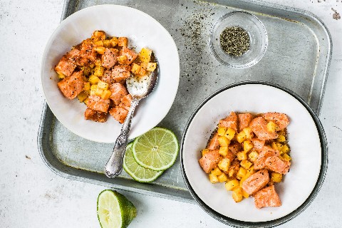Ceviche thai al curry con salmone