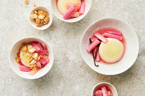 Panna cotta au babeurre et rhubarbe