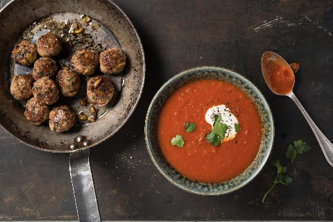 Tomatensuppe mit Meatballs