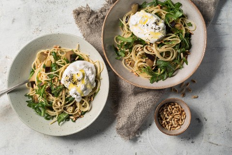 Spaghettis aux aubergines et burrata