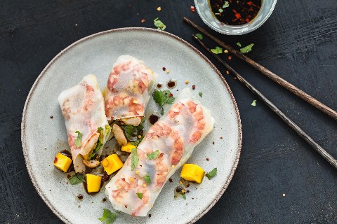 Prawn summer rolls