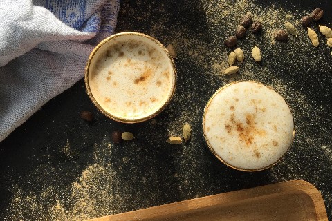 Hazelnut & cardamom espresso macchiato