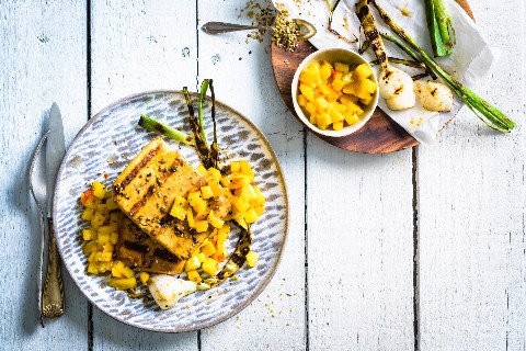 Tofu with dukkah and mango