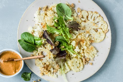 Salade de chou-fleur grillé