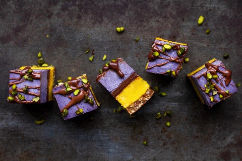 Deconstructed raw cake