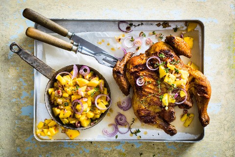 Grillierte Poulets mit Mango-Chili-Ragout