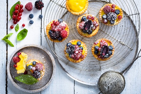 Fruity lemon tartlets