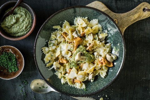 Cremige Pilzpasta mit Pesto