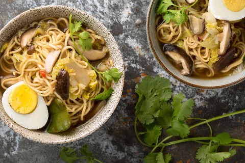 Soupe asiatique aux nouilles
