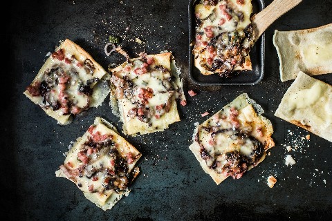 Raclette-Flammkuchen
