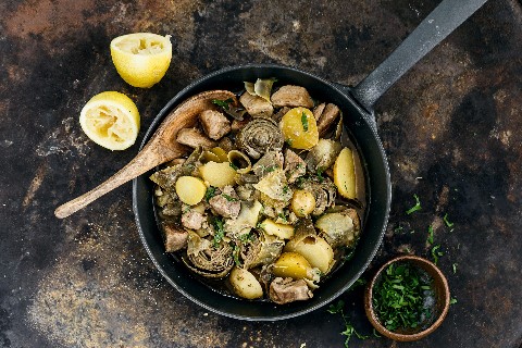 Spezzatino di maiale con carciofi