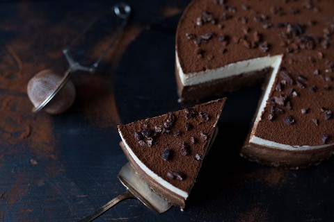 Roh veganer Tiramisu-Kuchen