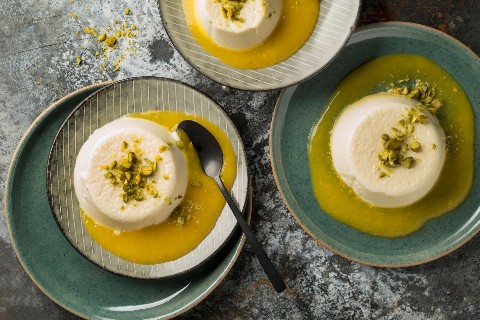 Mandelköpfli mit Mangosauce