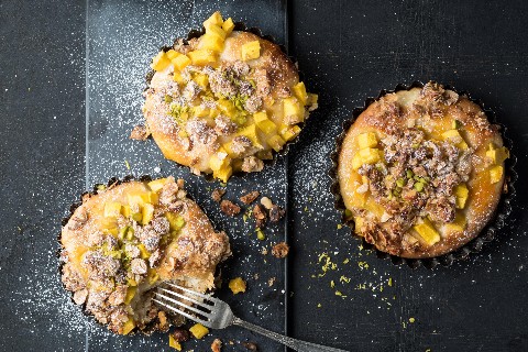 Mango-Streusel-Küchlein