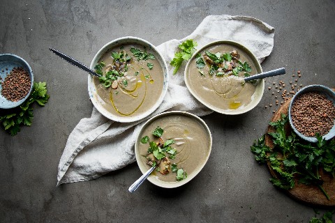 Soupe miso aux champignons et aux lentilles