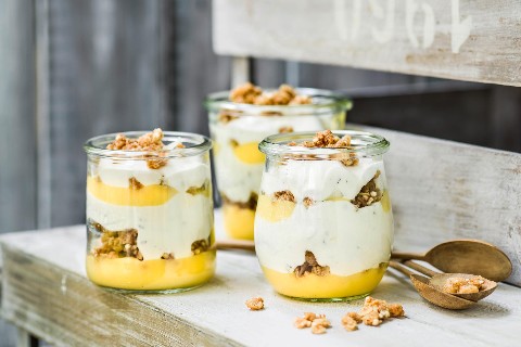 Trifle allo yogurt e limone