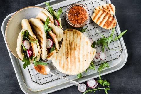 Grillbrot mit Halloumi