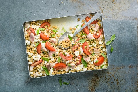 Salade de pois chiches aux filets de truite