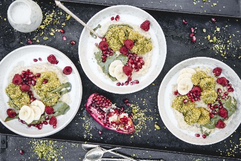 Tahina-Hirse-Kardamom Porridge