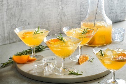 Lillet Tonic mit Clementinen