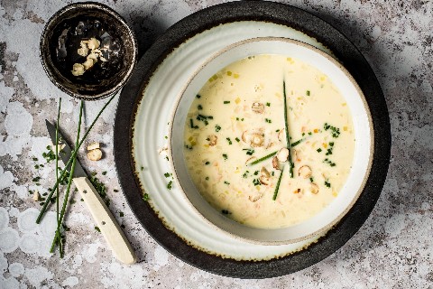 Solothurn wine soup (Soledurner Wysüppli)