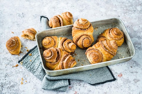 Franzbrötchen (cinnamon buns)