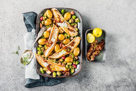 Sole au chou romanesco et au lard