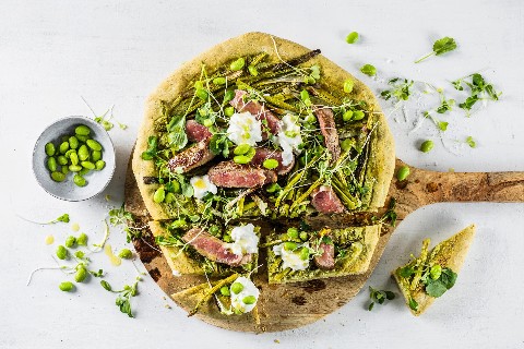 Frühlingsfladen mit Rindfleisch