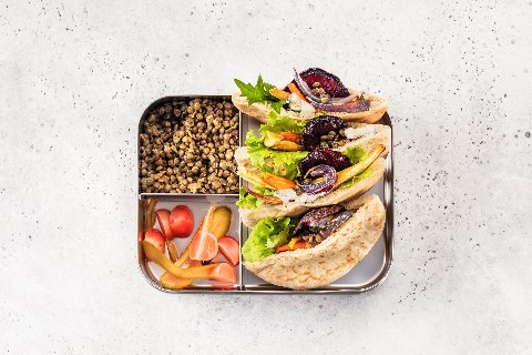 Pitas with lentils and pickles