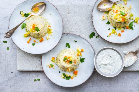Gemüseflan mit Kräutersauce