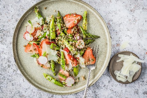 Spring salad with buckwheat